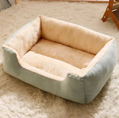 Lit pour chat chaud et confortable